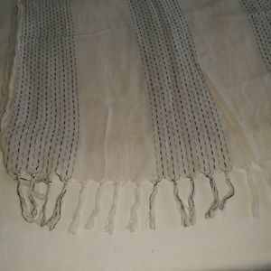 Dressbarn Off White Scarf